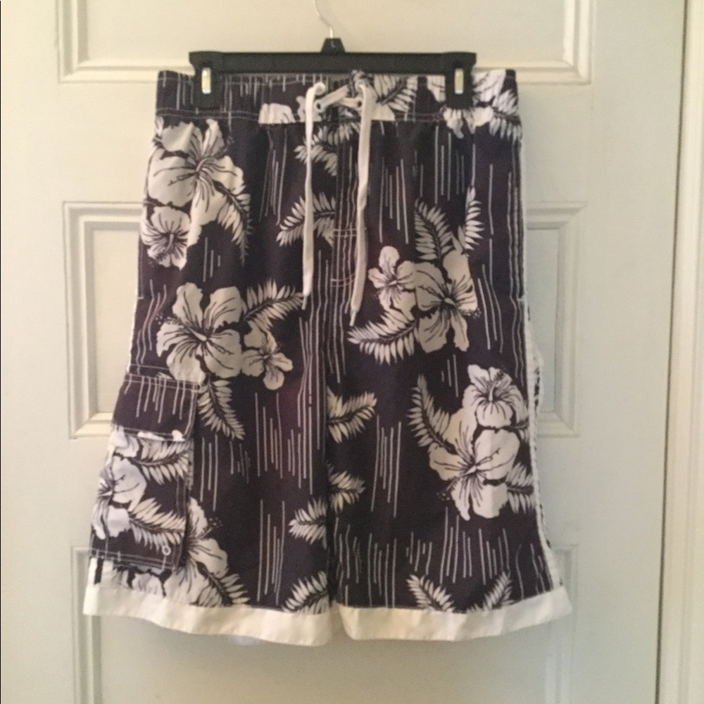 Men’s swim trunks